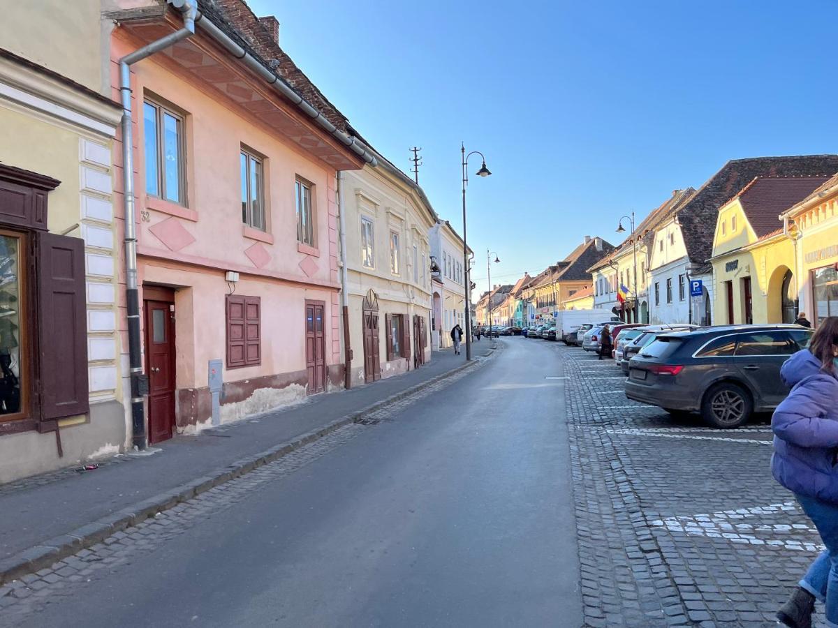 Apartament Old Town 9 Mai *